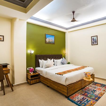 Tripli Hotels Silver Shine พาราณสี ภายนอก รูปภาพ
