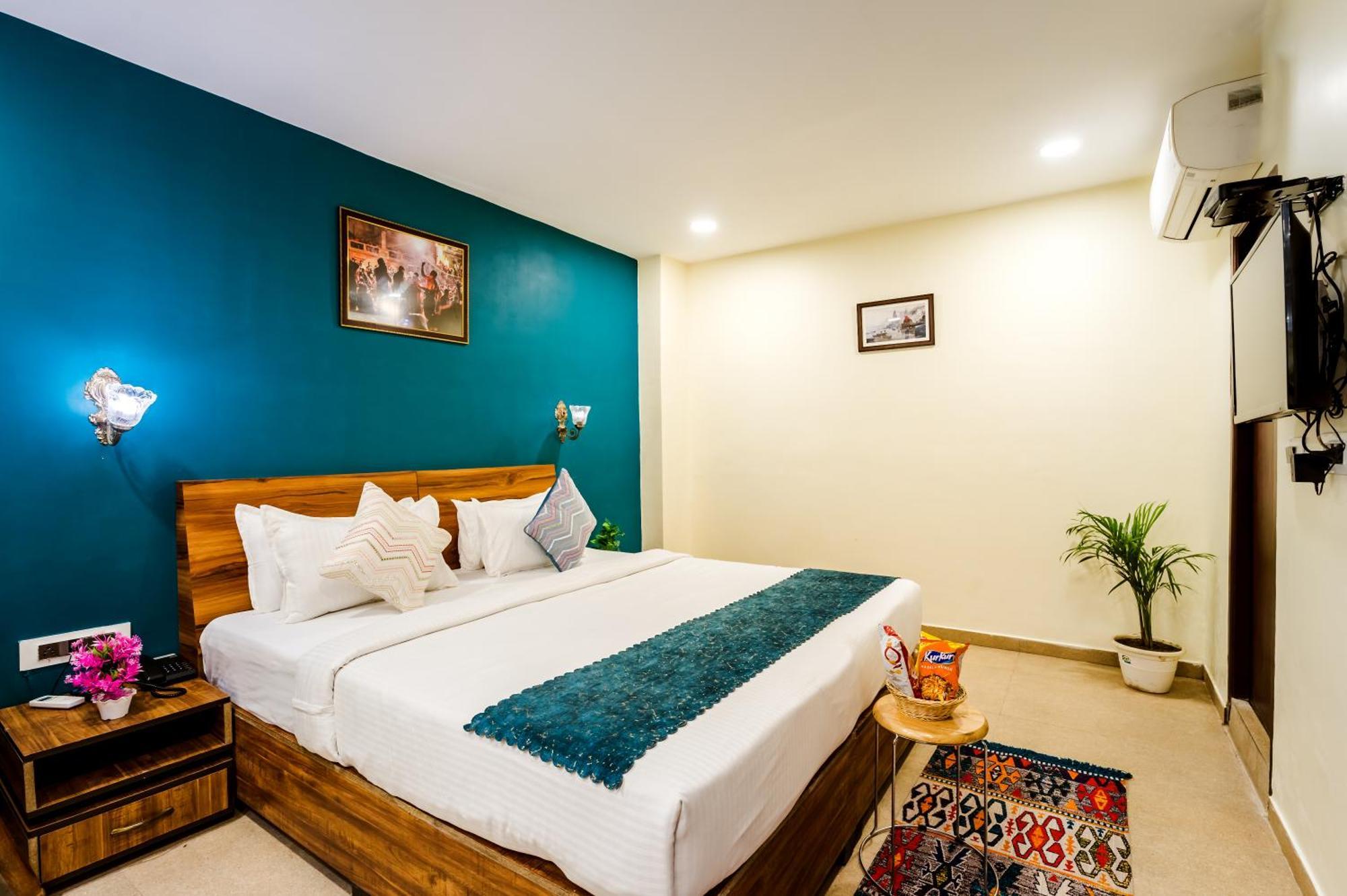 Tripli Hotels Silver Shine พาราณสี ภายนอก รูปภาพ