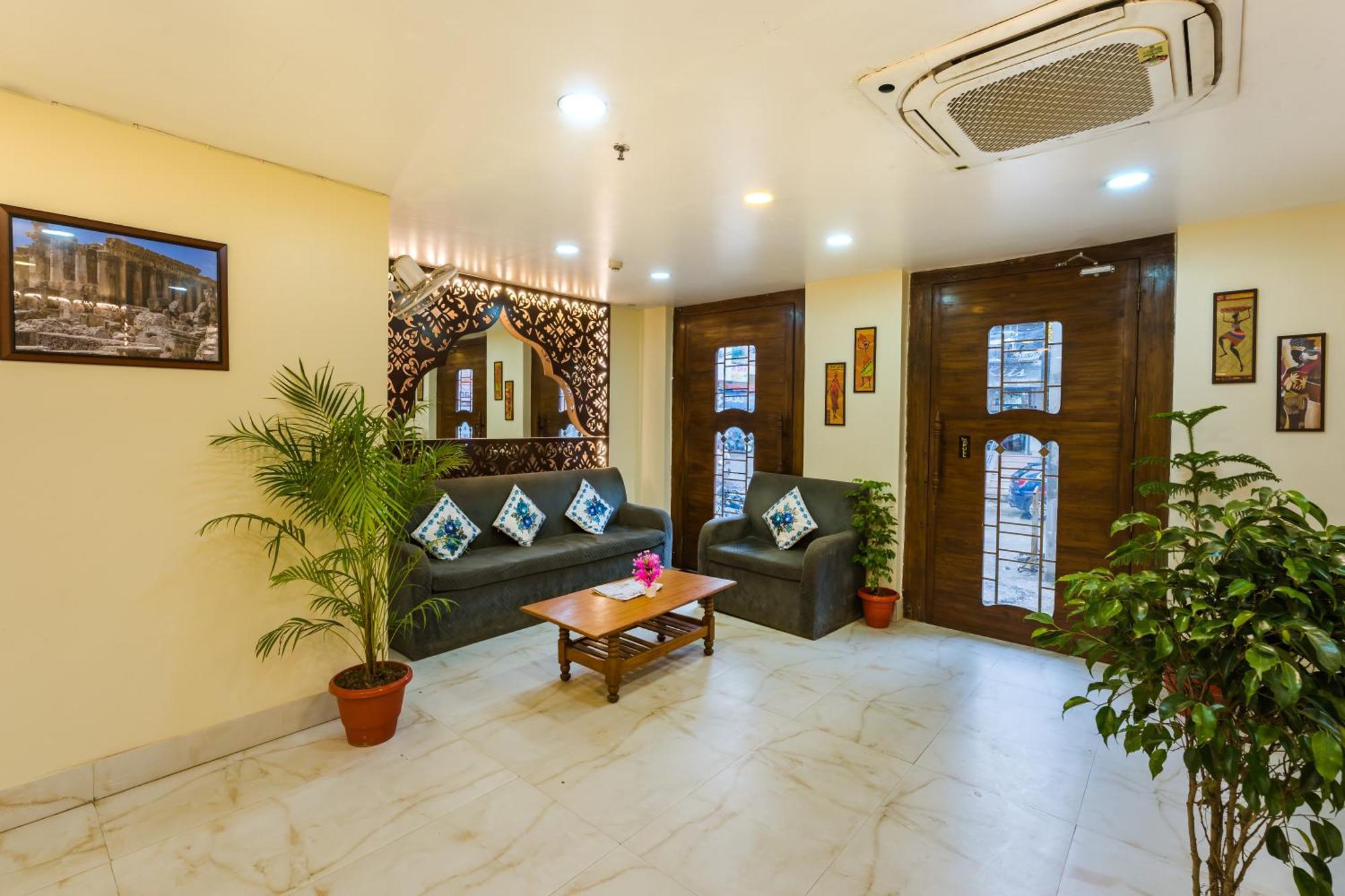 Tripli Hotels Silver Shine พาราณสี ภายนอก รูปภาพ