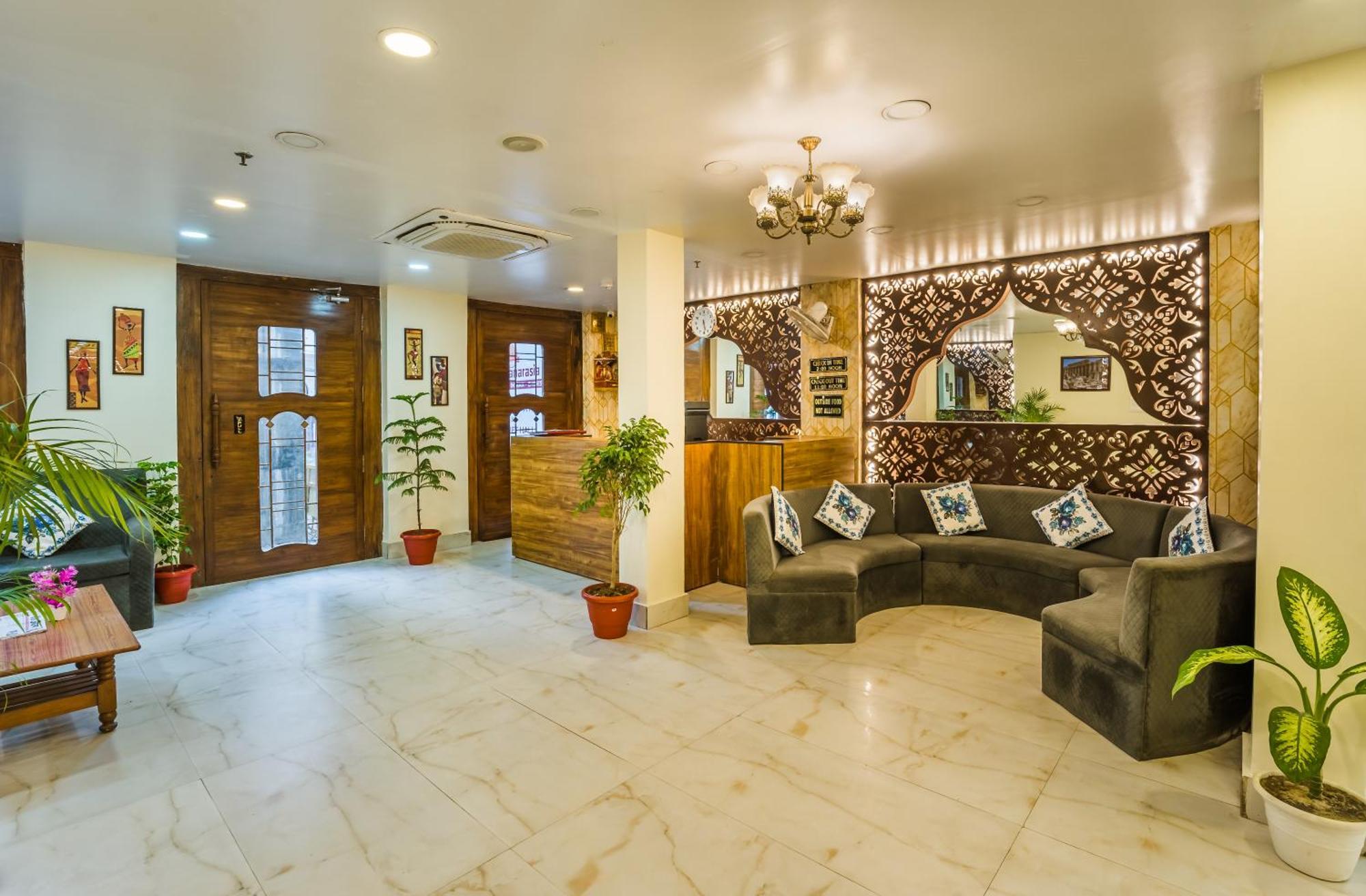 Tripli Hotels Silver Shine พาราณสี ภายนอก รูปภาพ